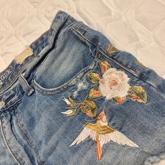 AE Vintage Hi-Rise Floral Festival Short - Picture 3 of 6